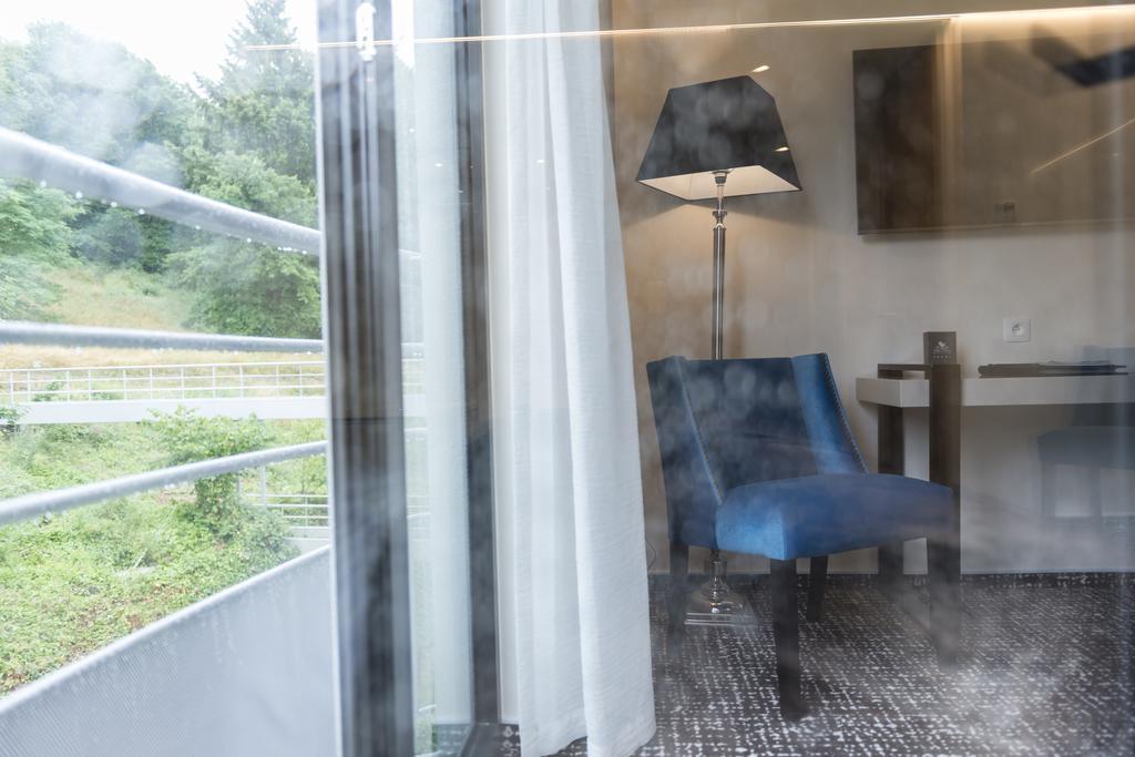 Le Chateau Des Thermes Chaudfontaine Luaran gambar